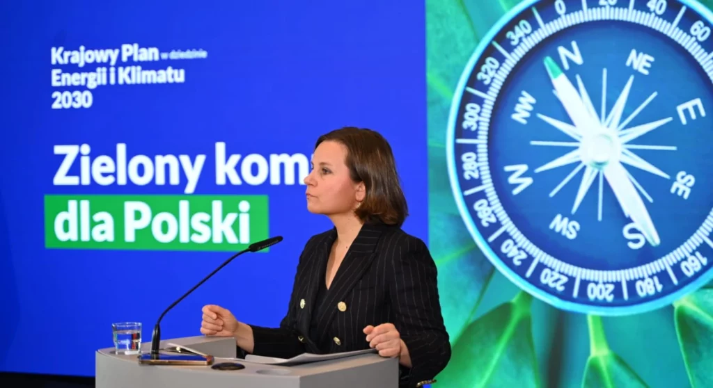Urszula Zielinska podczas konferencji zielony kompas dla Polski - zdjęcie ilustracyjne